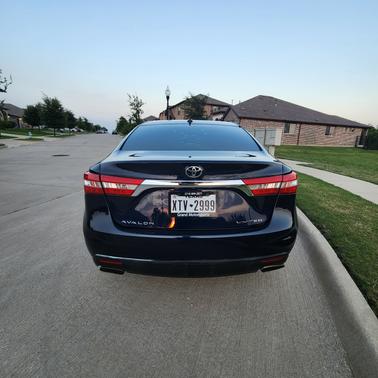 Blue 2013 Toyota Avalon XLE