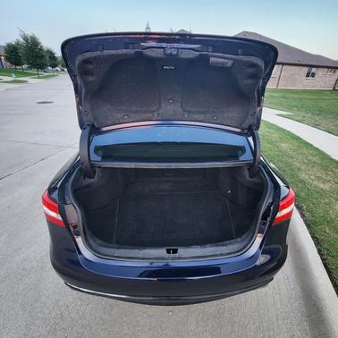 Blue 2013 Toyota Avalon XLE