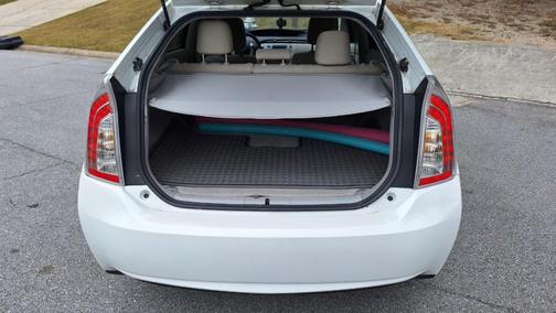 White 2014 Toyota Prius Three