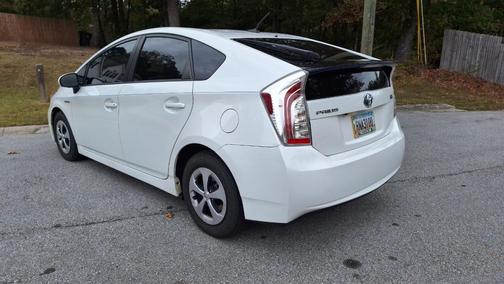 White 2014 Toyota Prius Three