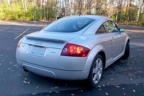 2000 Audi TT quattro