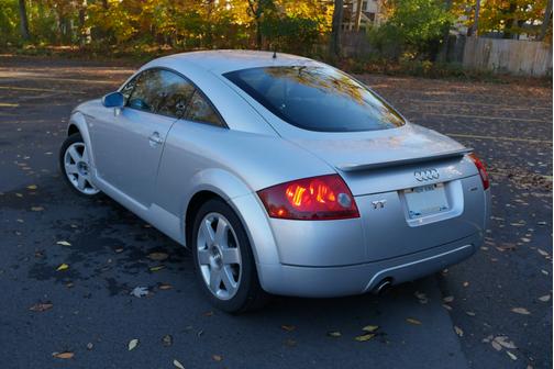 2000 Audi TT quattro