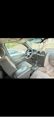 Beige 2004 GMC Envoy SLE