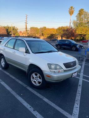 White 2000 Lexus RX 300 Base