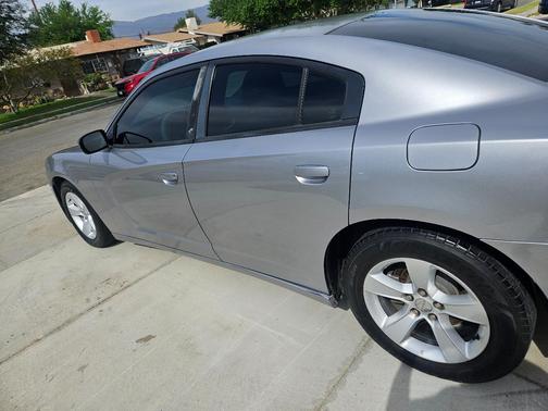 Silver 2013 Dodge Charger SE