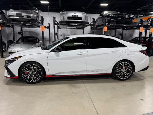 White 2022 Hyundai ELANTRA N Base