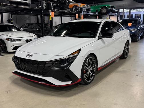 White 2022 Hyundai ELANTRA N Base