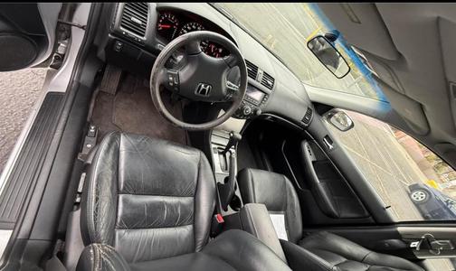 Silver 2004 Honda Accord EX