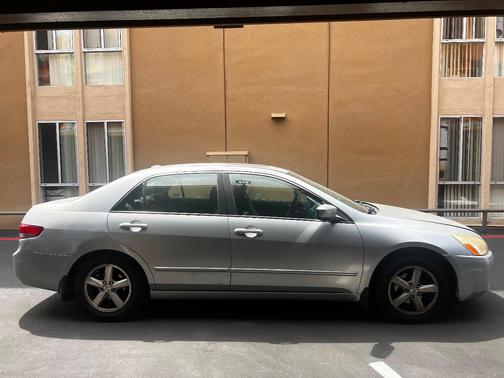 Silver 2004 Honda Accord EX