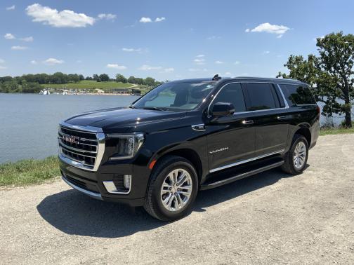 2022 GMC Yukon XL SLT