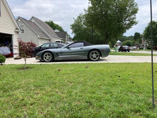 Blue 2004 Chevrolet Corvette Base