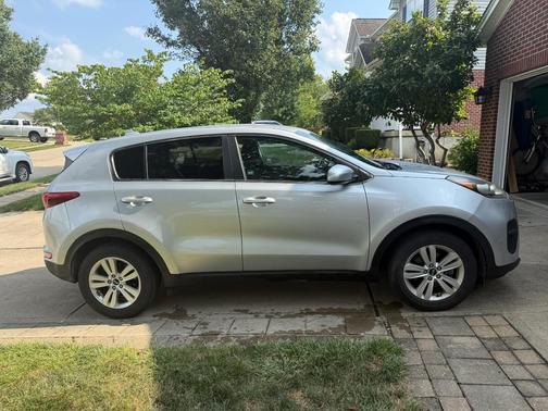 Silver 2018 Kia Sportage LX