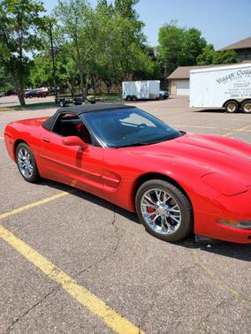 2000 Chevrolet Corvette Base