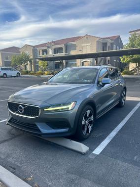 2020 Volvo V60 Cross Country T5