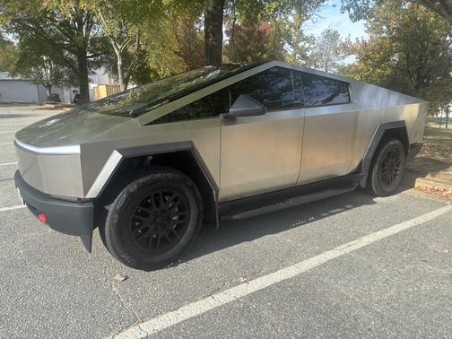 2024 Tesla Cybertruck AWD