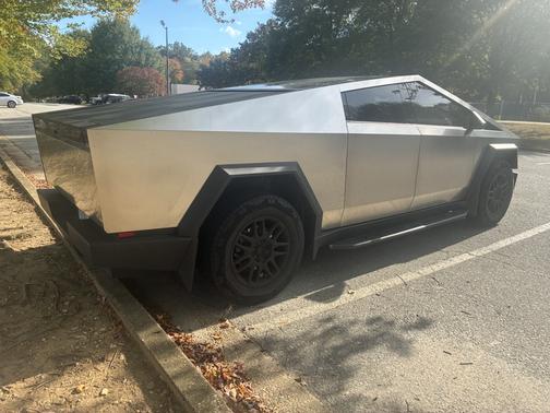 2024 Tesla Cybertruck AWD