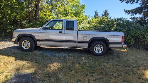Silver 1996 Dodge Dakota Club Cab