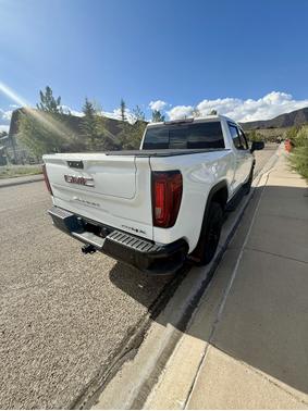 2023 GMC Sierra 1500 AT4X