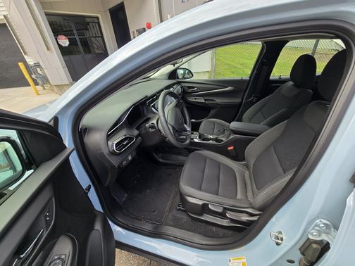 2023 Chevrolet Bolt EUV LT