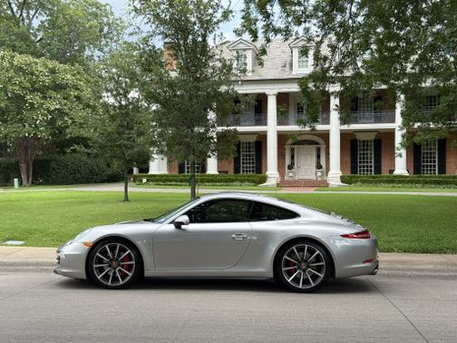 2013 Porsche 911 Carrera 4S
