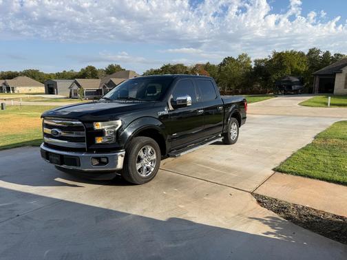 Black 2016 Ford F-150 Lariat