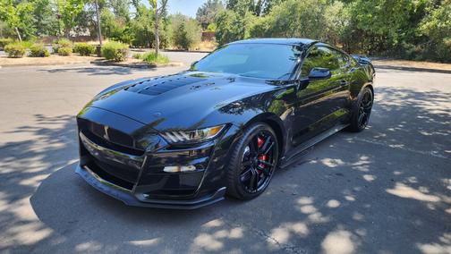 2020 Ford Shelby GT500 Base