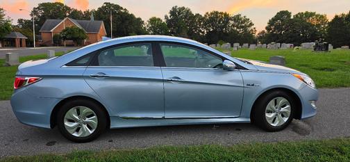 Blue 2013 Hyundai SONATA Hybrid Base