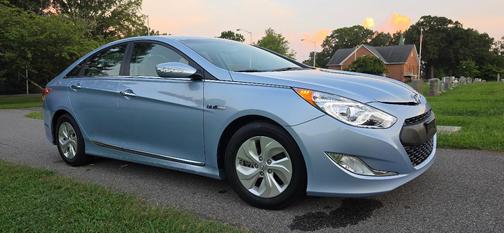 Blue 2013 Hyundai SONATA Hybrid Base