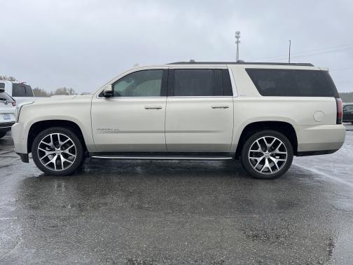 2017 GMC Yukon XL SLT