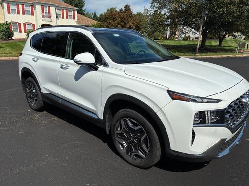 White 2023 Hyundai SANTA FE Limited