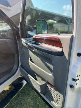 2006 Ford F-250 Lariat Crew Cab Super Duty