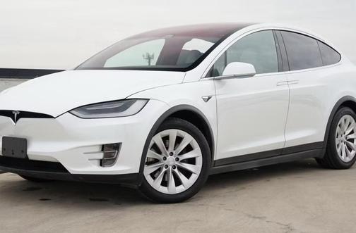 White 2019 Tesla Model X Long Range