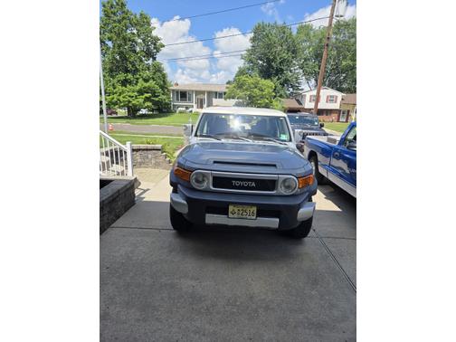 2014 Toyota FJ Cruiser Base
