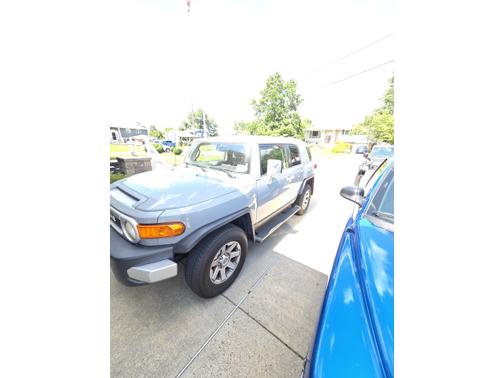 2014 Toyota FJ Cruiser Base