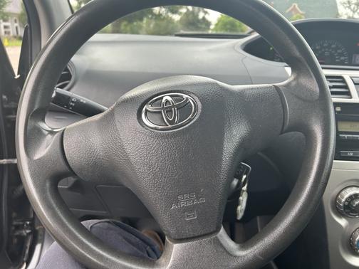 2012 Toyota Yaris Base