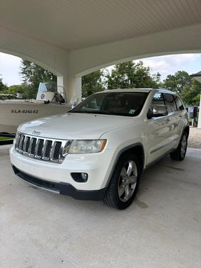 White 2011 Jeep Grand Cherokee Overland