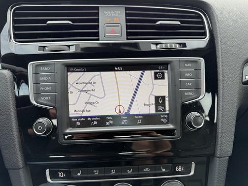 2017 Volkswagen Golf R 4-Door w/DCC & Navigation