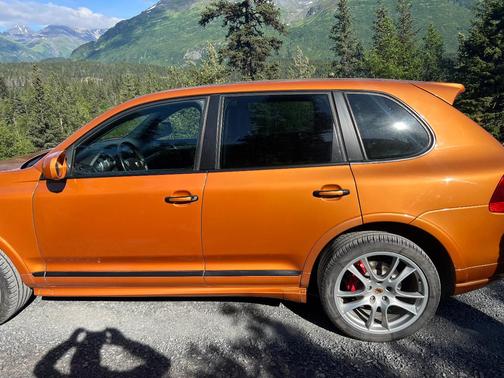 Gold 2008 Porsche Cayenne Cayenne GTS