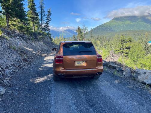 Gold 2008 Porsche Cayenne Cayenne GTS