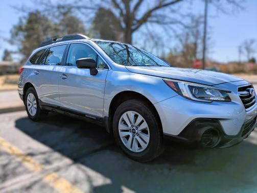 2019 Subaru Outback 2.5i