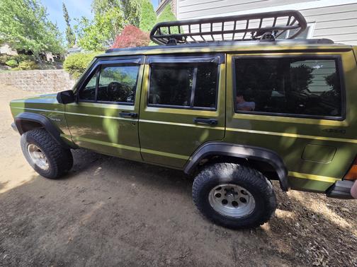 1996 Jeep Cherokee SE