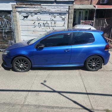 2013 Volkswagen Golf R 2-Door