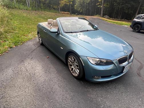 Blue 2007 BMW 328 i