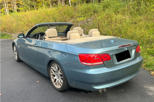 Blue 2007 BMW 328 i