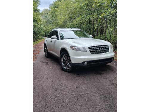 2004 INFINITI FX45 Base