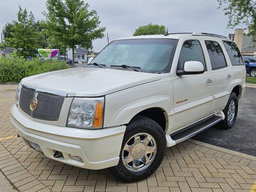 2003 Cadillac Escalade Base
