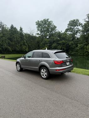 Gray 2011 Audi Q7 3.0 TDI Premium
