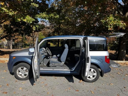 Silver 2005 Honda Element EX