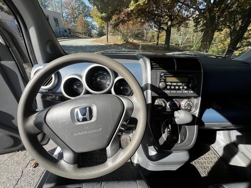 Silver 2005 Honda Element EX