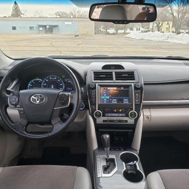 2012 Toyota Camry Hybrid XLE